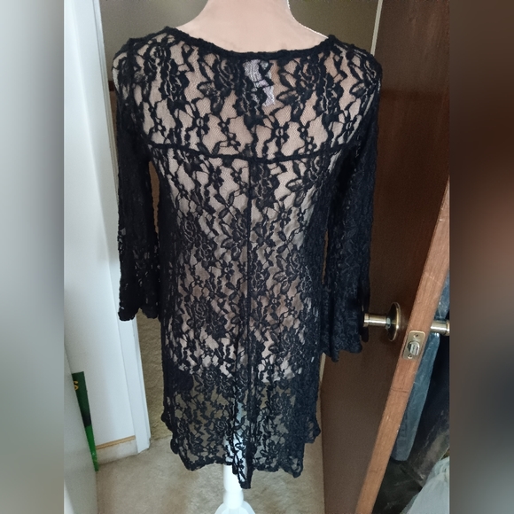 Mauve~Floral Lace Black Bell Sleeve Sheer Tunic Swim Cover Up - Picture 6 of 10